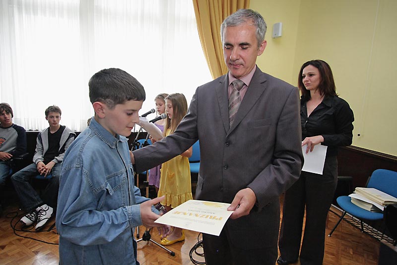 Image 1072203 (auto)