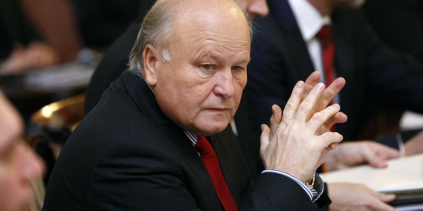 Zagreb, 201212.
Markov trg, Banski dvori.
U Banskim dvorima odrzana je redovita sjednica Vlade Republike Hrvatske na kojoj se raspravljalo o prijedlogu programa za preuzimanje i provedbu pravne stecevine EU za 2013.
Na fotografiji: Slavko Linic.
Foto: Gor