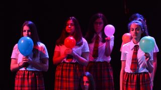 HNK Zadar: Premijera predstave “Tko i što brani”, Igrajmo se HNK Zadar: Premijera predstave “Tko i što brani”, Igrajmo se