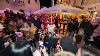 Sveti Nikola i bend Zaratino razveselili i zabavili posjetitelje Sveti Nikola i bend Zaratino razveselili i zabavili posjetitelje