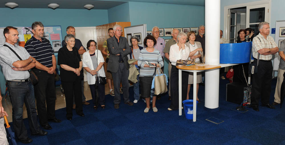 Zadar, 4.6.2012. snimio: Nenad Marčev
Izložba Petra Goića
Gradska knjižnica Zadar Zadar, 4.6.2012. snimio: Nenad Marčev
Izložba Petra Goića
Gradska knjižnica Zadar