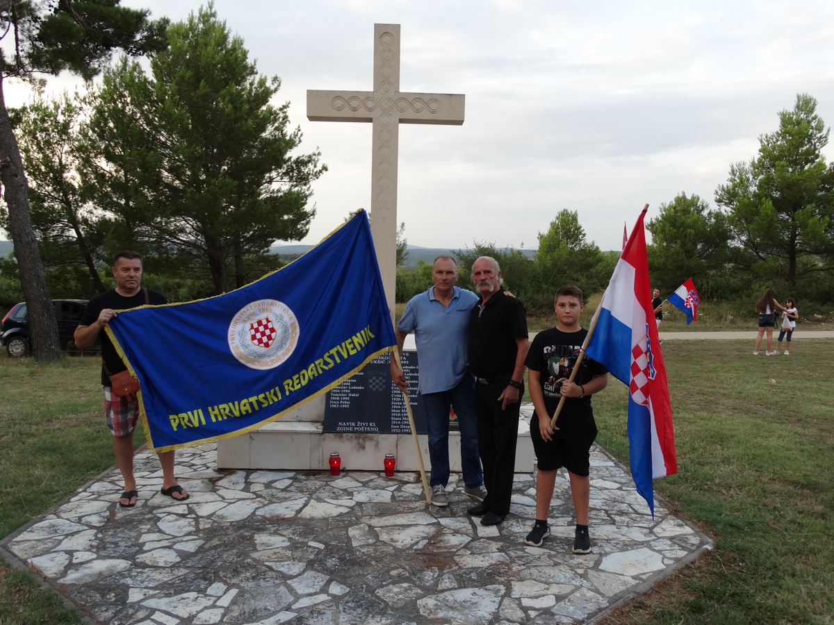 Molitvena hodnja “Koracima nade u istinu”, tradicija koja ne blijedi Molitvena hodnja “Koracima nade u istinu”, tradicija koja ne blijedi