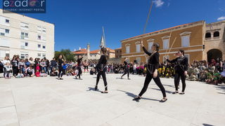 Đir po gradu 29. travnja 2017. Prostorni performans Zadarskog plesnog ansambla