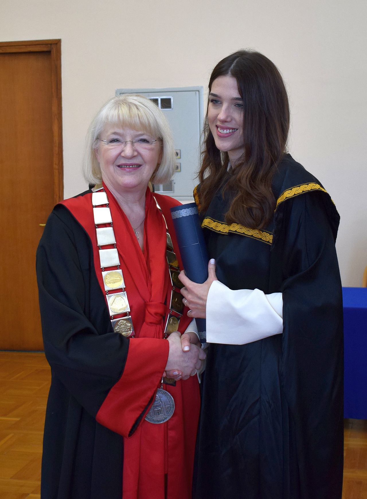 Na Sveučilištu u Zadru promovirano 160 magistrica i magistara Na Sveučilištu u Zadru promovirano 160 magistrica i magistara