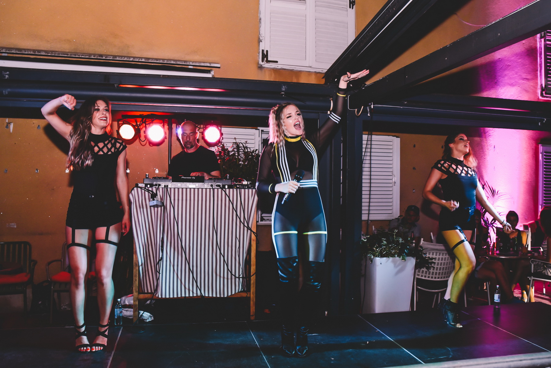 Colonia @ Caffe bar Kult