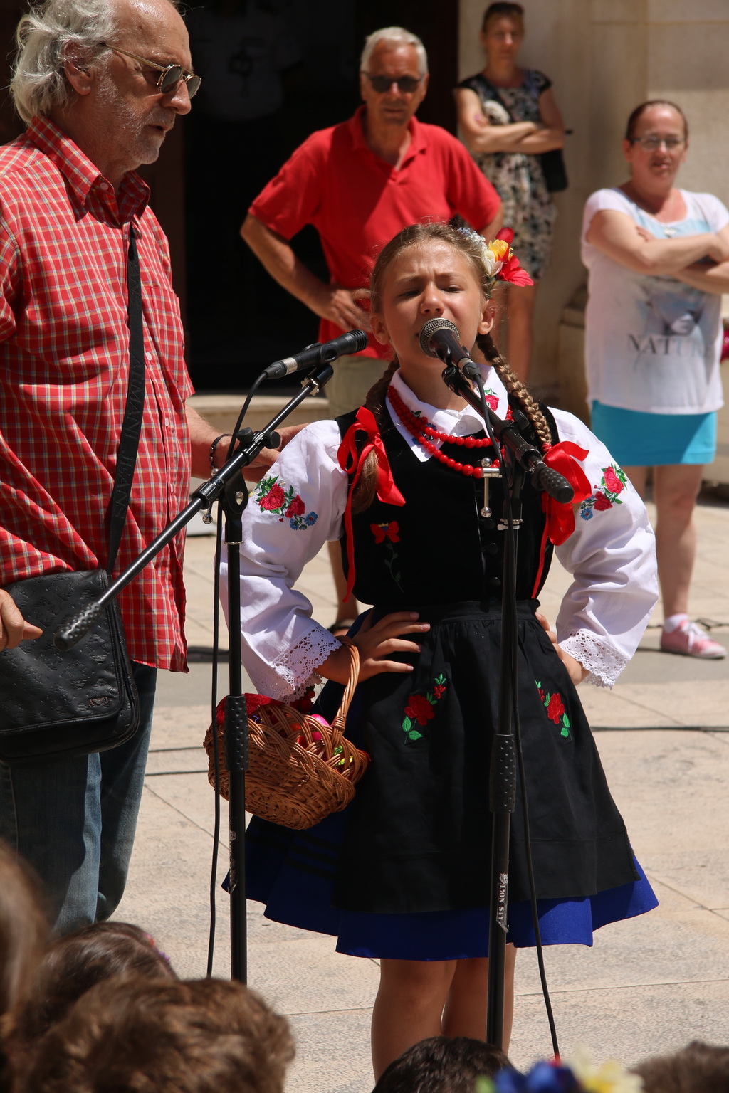 OŠ Zadarski otoci, učenici na Narodnom trgu