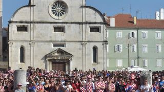 Tisuće Zadrana na Forumu navijalo za Vatrene u finalu Svjetskog prvenstva Tisuće Zadrana na Forumu navijalo za Vatrene u finalu Svjetskog prvenstva