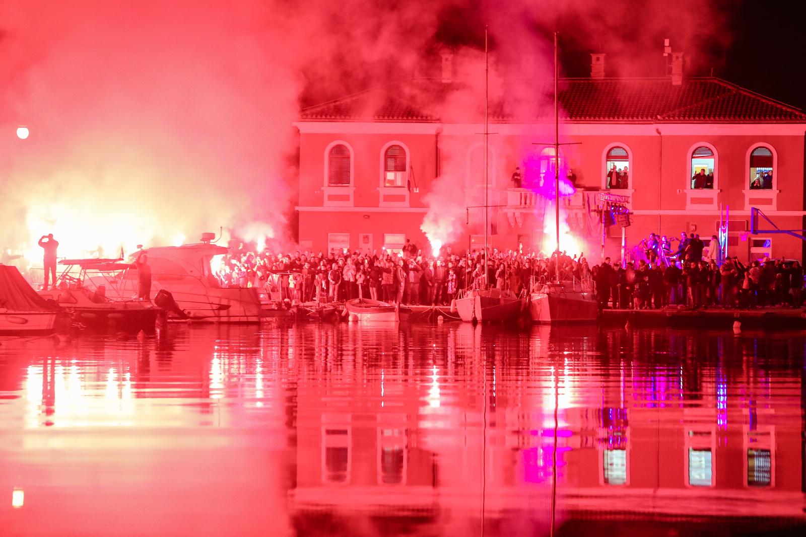 Veličanstveni doček brončanog Joška Gvardiola @ Novigrad Veličanstveni doček brončanog Joška Gvardiola @ Novigrad