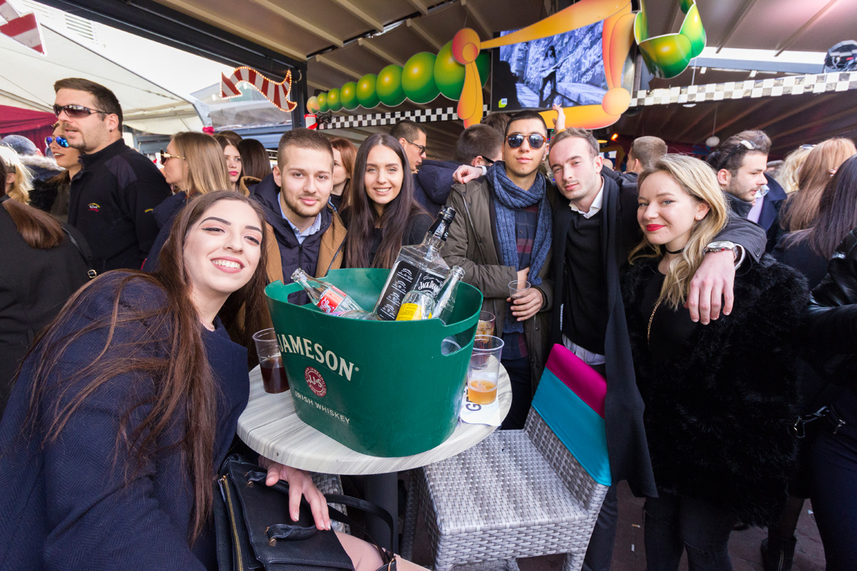 Badnjak 2016: Blagdanski đir po gradu 24. prosinca Badnjak 2016: Blagdanski đir po gradu 24. prosinca
