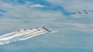Krila Oluje i Red Arrows preletjeli iznad zadarskog kanala