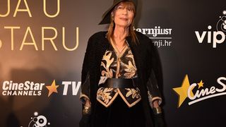 Hrvatski dizajneri odjenuli poznate dame za red carpet premijeru filma “Oblik vode” Hrvatski dizajneri odjenuli poznate dame za red carpet premijeru filma “Oblik vode”