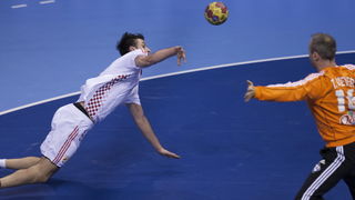 Zaragoza, Spanjolska, 230113.
Gradska dvorana Principe Felipe.
Svjetsko prvenstvo u rukometu za muskarce Spanjolska 2013.
Utakmica cetvrtfinala izmedju reprezentacija Hrvatske i Francuske.
Na fotografiji: Domagoj Duvnjak.
Foto: Ante Cizmic / CROPIX Zaragoza, Spanjolska, 230113.
Gradska dvorana Principe Felipe.
Svjetsko prvenstvo u rukometu za muskarce Spanjolska 2013.
Utakmica cetvrtfinala izmedju reprezentacija Hrvatske i Francuske.
Na fotografiji: Domagoj Duvnjak.
Foto: Ante Cizmic / CROPIX