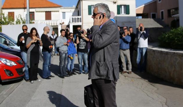 Danas je nakon ispitivanja u Zagrebu u stan u zadarskim Arbanasima od strane policije doveden bivši državni tajnik Zdravko Livaković kako bi se uz njegovu prisutnost i prisutnost njegova odvjetnika obavila pretraga stana. Pretpostavlja se da se istražuje