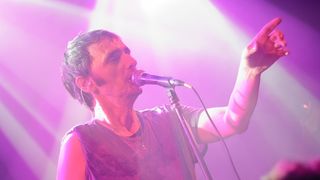 Nakon Porina, Goran Bare i Majke održali su slavljenički koncert u prepunoj Stereo dvorani u Rijeci.