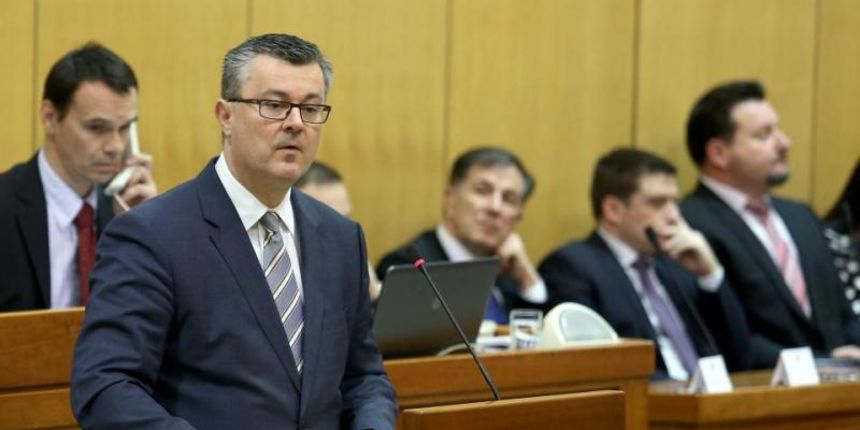 Sabor RH poceo je raspravu o prijedlogu proracuna za 2016. godinu. Premijer Tihomir Oreskovic. Photo: Patrik Macek/PIXSELL