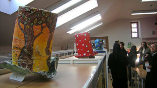 Izložba šešira hrvatskih ilustratora