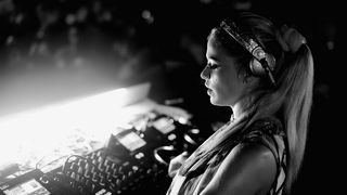 Zrće: Nicci Belucci u Aquariusu by G. Telak