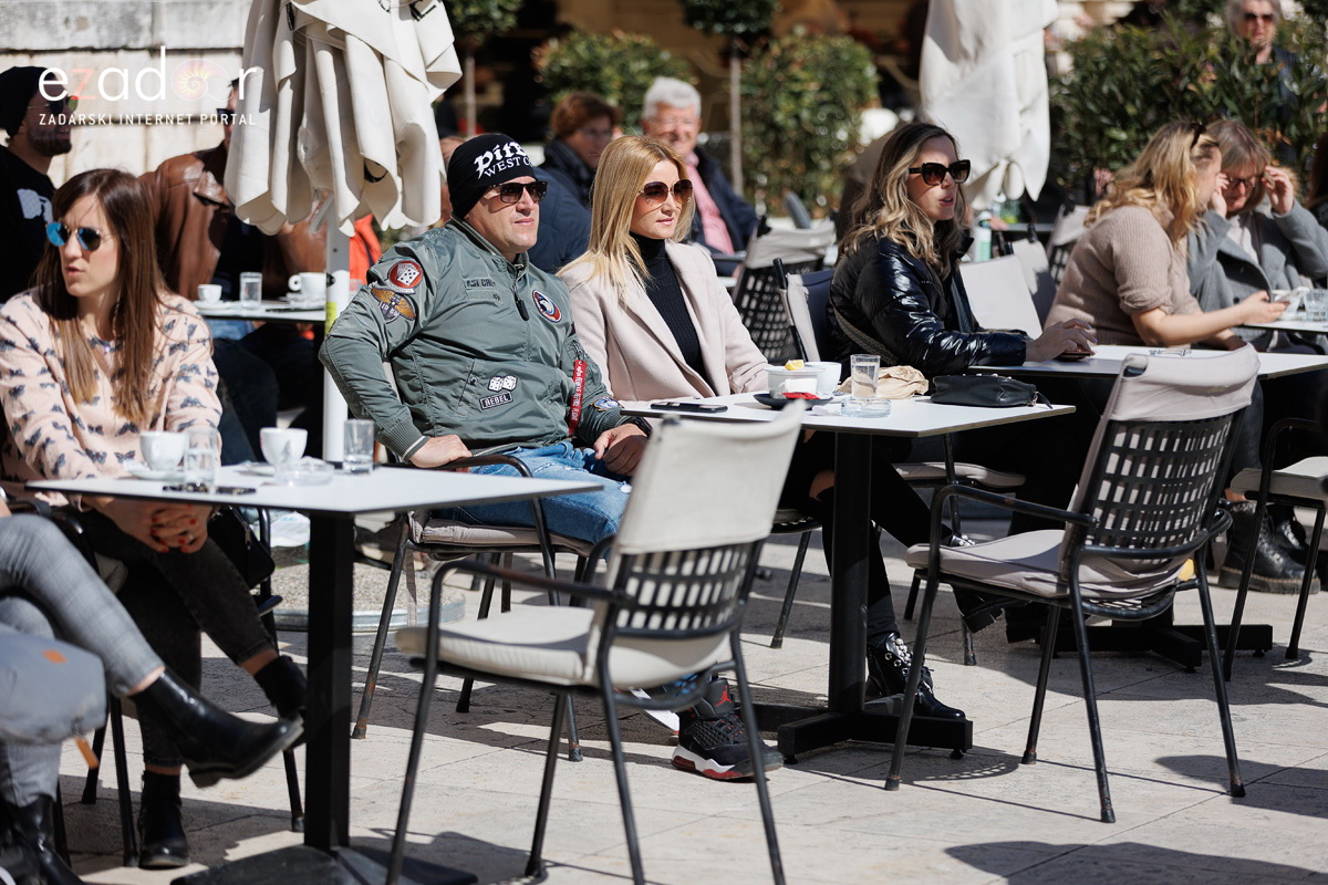 Đir po gradu, subotnja špica 19. ožujka 2022. Đir po gradu, subotnja špica 19. ožujka 2022.