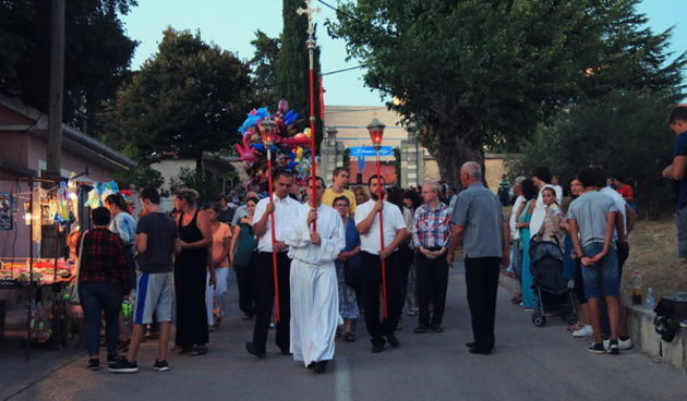 Proslava blagdana Velike Gospe: središnja večernja misa i procesija ulicama Belafuže