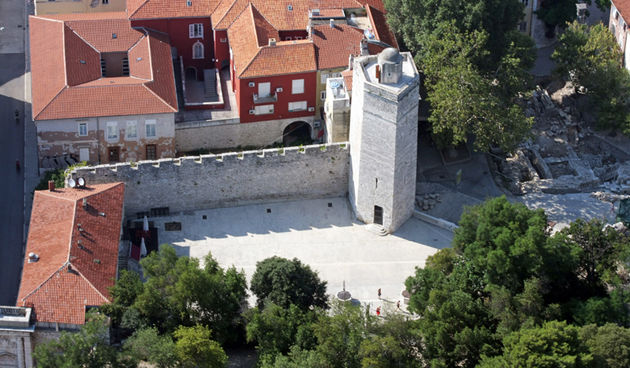 Zadar – Zračne snimke – Kapetanova Kula, Trg pet bunara (foto: Marin Gospić)