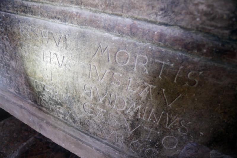 Jupiterov hram posvećen je bogu Jupiteru, glavnom božanstvu starih Rimljana