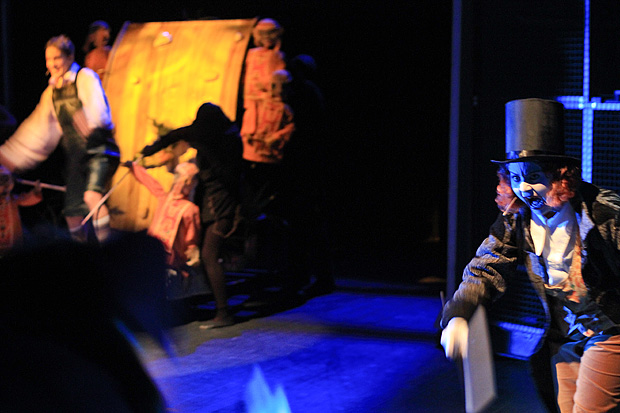 “Drago Č. i tvornica čokolade” u novoj zgradi Kazališta lutaka, Foto: Leo Banić “Drago Č. i tvornica čokolade” u novoj zgradi Kazališta lutaka, Foto: Leo Banić