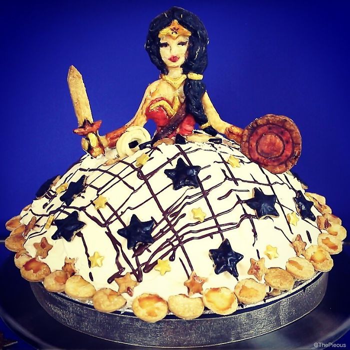 Jessica Leigh Clark Bojin pravi pite kakve još niste vidjeli! Jessica Leigh Clark Bojin pravi pite kakve još niste vidjeli!