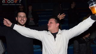 Humanitarno gledanje utakmice Zadar-Cibona (85-84) u Jazinama Humanitarno gledanje utakmice Zadar-Cibona (85-84) u Jazinama