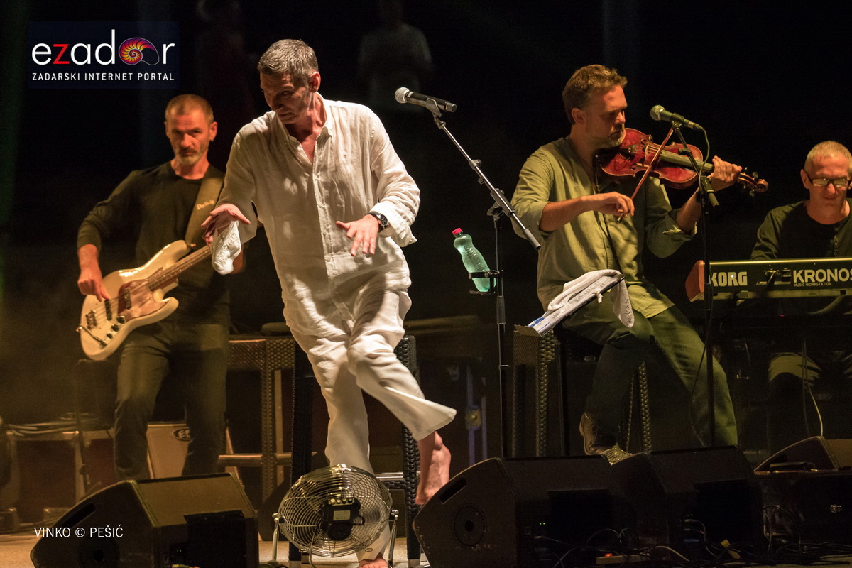 Massimo @ bazen Ilirije u Biogradu na Moru