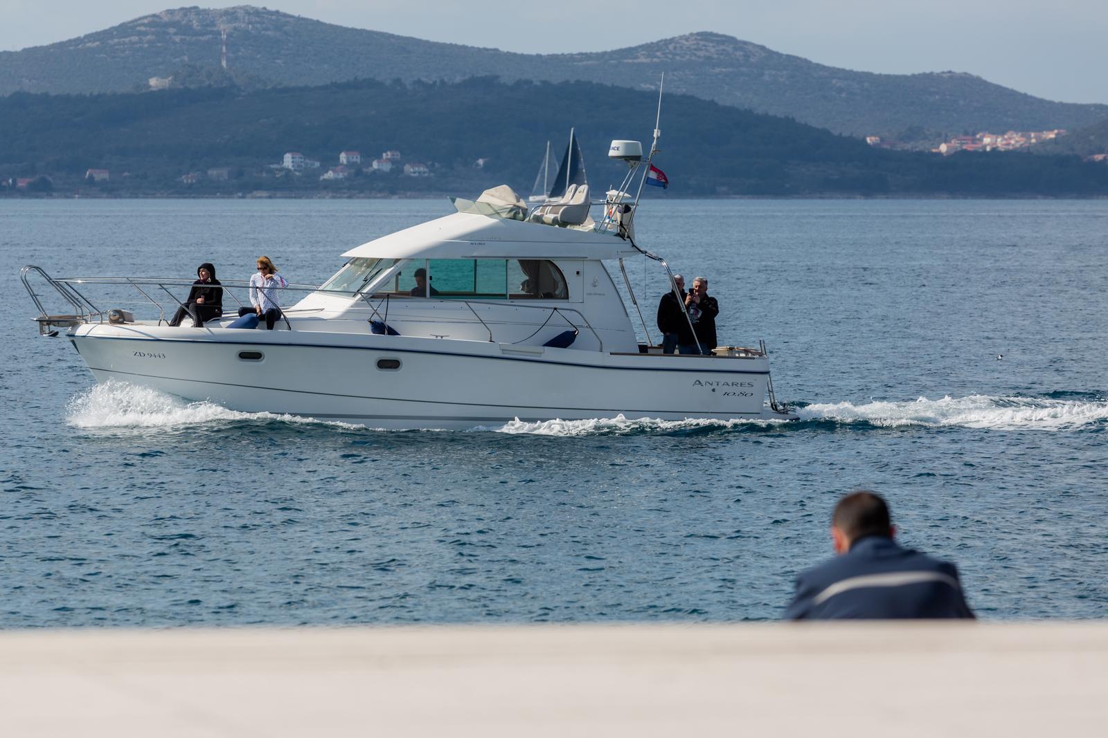 Sunčana nedjelja na zadarskim ulicama