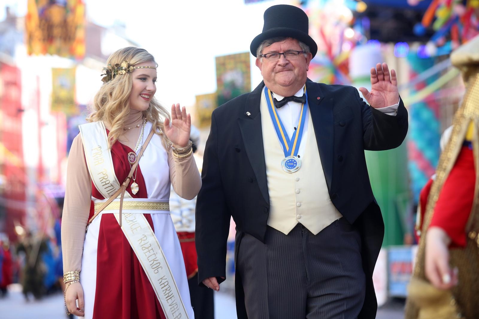 Velika karnevalska povorka u Rijeci: Više od 10.500 maškara prodefiliralo Korzom