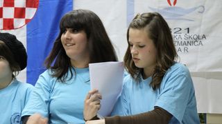 Prezentacija ucenica Medicinske skole Ante Kuzmanica na Megaconference Jr. 2010, Foto: Antonela Vitlov