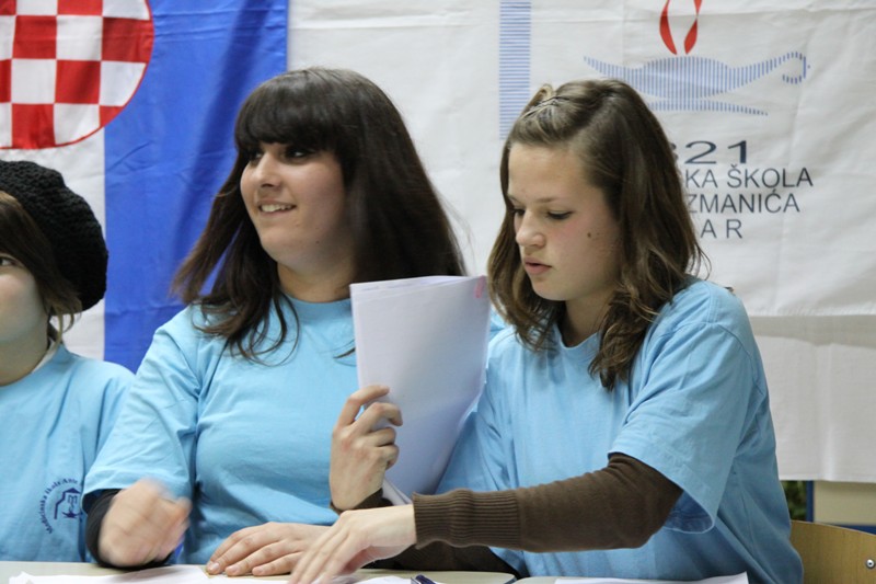 Prezentacija ucenica Medicinske skole Ante Kuzmanica na Megaconference Jr. 2010, Foto: Antonela Vitlov