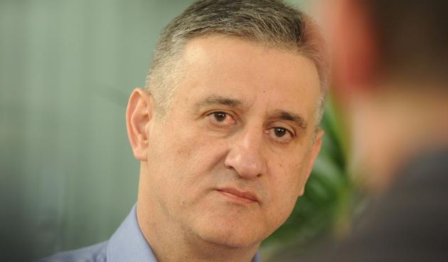 Nakon sastanka s gradonacelnicima i zupanima, predsjednik HDZ-a Tomislav Karamarko dao izjavu za medije. Photo: Hrvoje Jelavic/PIXSELL