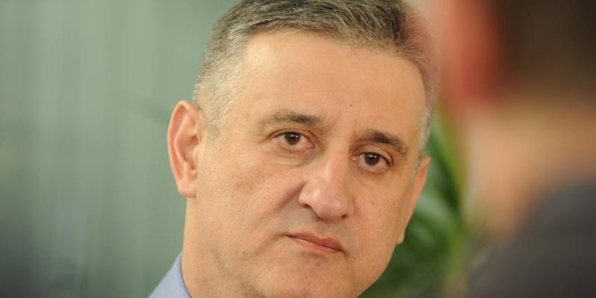 Nakon sastanka s gradonacelnicima i zupanima, predsjednik HDZ-a Tomislav Karamarko dao izjavu za medije. Photo: Hrvoje Jelavic/PIXSELL Nakon sastanka s gradonacelnicima i zupanima, predsjednik HDZ-a Tomislav Karamarko dao izjavu za medije. Photo: Hrvoje Jelavic/PIXSELL