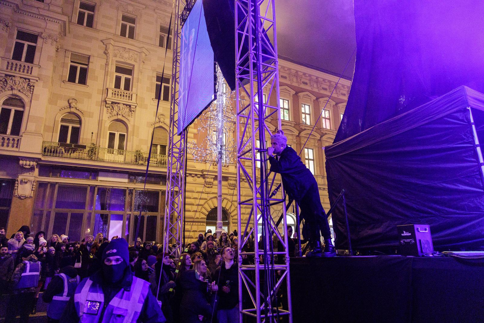 Koncert Baby Lasagne i Hiljsona Mandele na Glavnom trgu pri dočeku Nove godine Koncert Baby Lasagne i Hiljsona Mandele na Glavnom trgu pri dočeku Nove godine