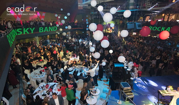 Ludnica u Saturnusu: Doček koji će se dugo pamtiti i prepričavati