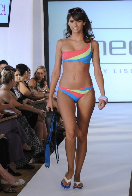 Zagreb, 230811.
Hotel Dubrovnik.
Modna revija modne kuce Lisca, na kojoj su prikazane kolekcije rublja, spavaceg programa, bluza, doljneg vesa i kupacih kostima za 2012. godinu.
Foto: Admir Buljubasic / CROPIX