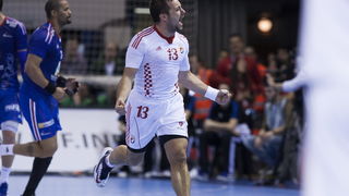 Zaragoza, Spanjolska, 230113.
Gradska dvorana Principe Felipe.
Svjetsko prvenstvo u rukometu za muskarce Spanjolska 2013.
Utakmica cetvrtfinala izmedju reprezentacija Hrvatske i Francuske.
Na fotografiji: Zlatko Horvat.
Foto: Ante Cizmic / CROPIX Zaragoza, Spanjolska, 230113.
Gradska dvorana Principe Felipe.
Svjetsko prvenstvo u rukometu za muskarce Spanjolska 2013.
Utakmica cetvrtfinala izmedju reprezentacija Hrvatske i Francuske.
Na fotografiji: Zlatko Horvat.
Foto: Ante Cizmic / CROPIX