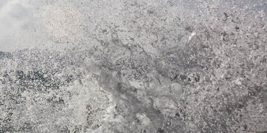 Olujno jugo na zadarskoj rivi 5. studenog 2014. Foto: Roberto Lerga Olujno jugo na zadarskoj rivi 5. studenog 2014. Foto: Roberto Lerga