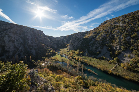 Đir do kraških ljepotica Krupe i Zrmanje, Foto: Vinko Pešić Đir do kraških ljepotica Krupe i Zrmanje, Foto: Vinko Pešić
