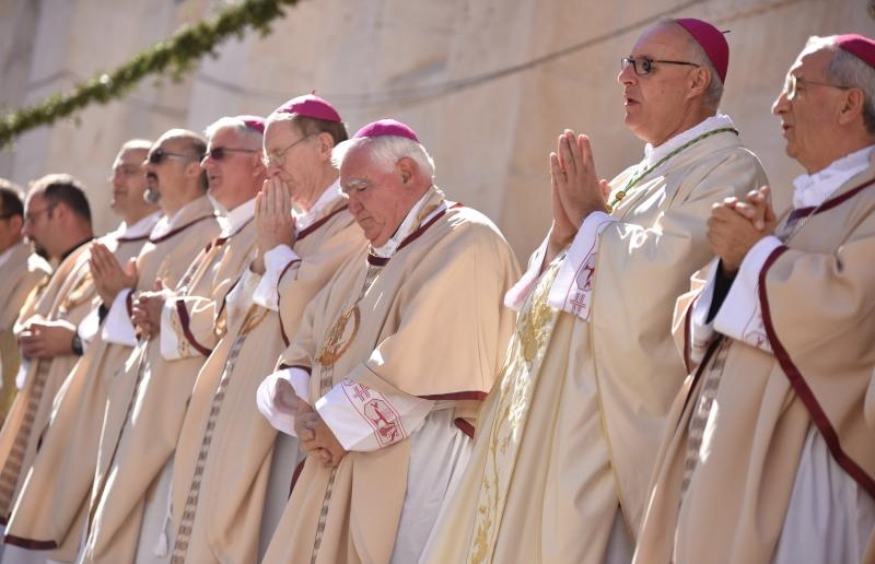 Šibenik: Velikim misnim slavljem i procesijom proslavljen blagdan Sv. Mihovila, Photo: Hrvoje Jelavić/PIXSELL