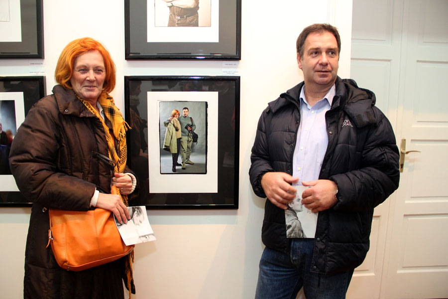 U Galeriji umjetnina predstavljeni “Porterti” Željka Karavide, foto: ezadar U Galeriji umjetnina predstavljeni “Porterti” Željka Karavide, foto: ezadar