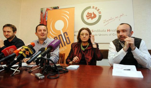 13.11.2013., Zagreb – Sindikalne sredisnjice i organizacije civilnog drustva organizirale su konferenciju za tisak o prijedlogu ustavnih i zakonskih promjena za pokretanje i promjenu referenduma od strane gradjana. Dragan Zelic, Bernard Ivicic, Berto Sala