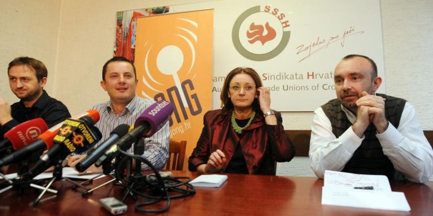 13.11.2013., Zagreb – Sindikalne sredisnjice i organizacije civilnog drustva organizirale su konferenciju za tisak o prijedlogu ustavnih i zakonskih promjena za pokretanje i promjenu referenduma od strane gradjana. Dragan Zelic, Bernard Ivicic, Berto Sala