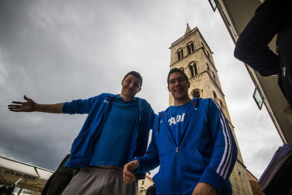 Druženje s košarkašima Zadra u Caffe baru Forum, Foto: Mia Čop Druženje s košarkašima Zadra u Caffe baru Forum, Foto: Mia Čop