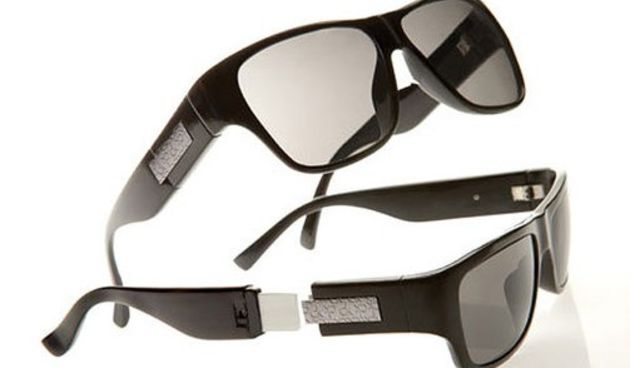 Calvin Klein USB  sunčane naočale (foto: bug.hr)