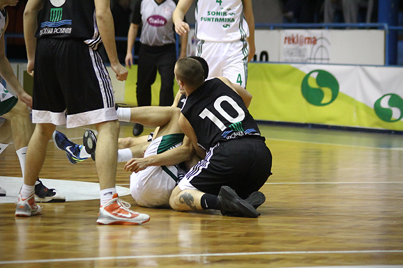 KK Sonik Puntamika – KK Svjetlost Brod (foto:Saša Čuka) KK Sonik Puntamika – KK Svjetlost Brod (foto:Saša Čuka)