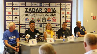 Proslavljeni treneri otvorili treće izdanje Dogus basketball tournamenta! Proslavljeni treneri otvorili treće izdanje Dogus basketball tournamenta!