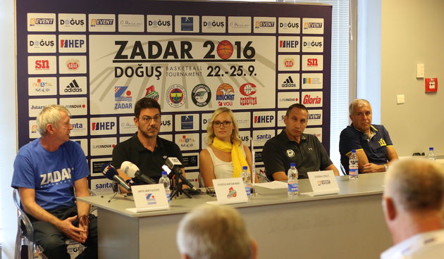 Proslavljeni treneri otvorili treće izdanje Dogus basketball tournamenta!